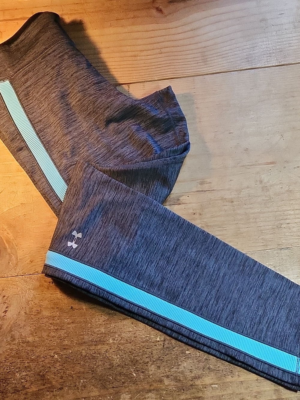 Under Armour HeatGear Compression Leggings, Woman's Sz L Heather Grey/Blue. NWOT